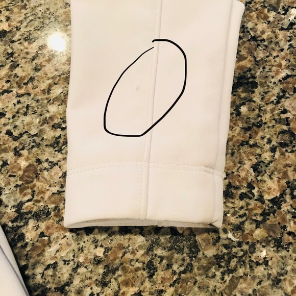 Women’s small North face Apex - Picture 4 of 5